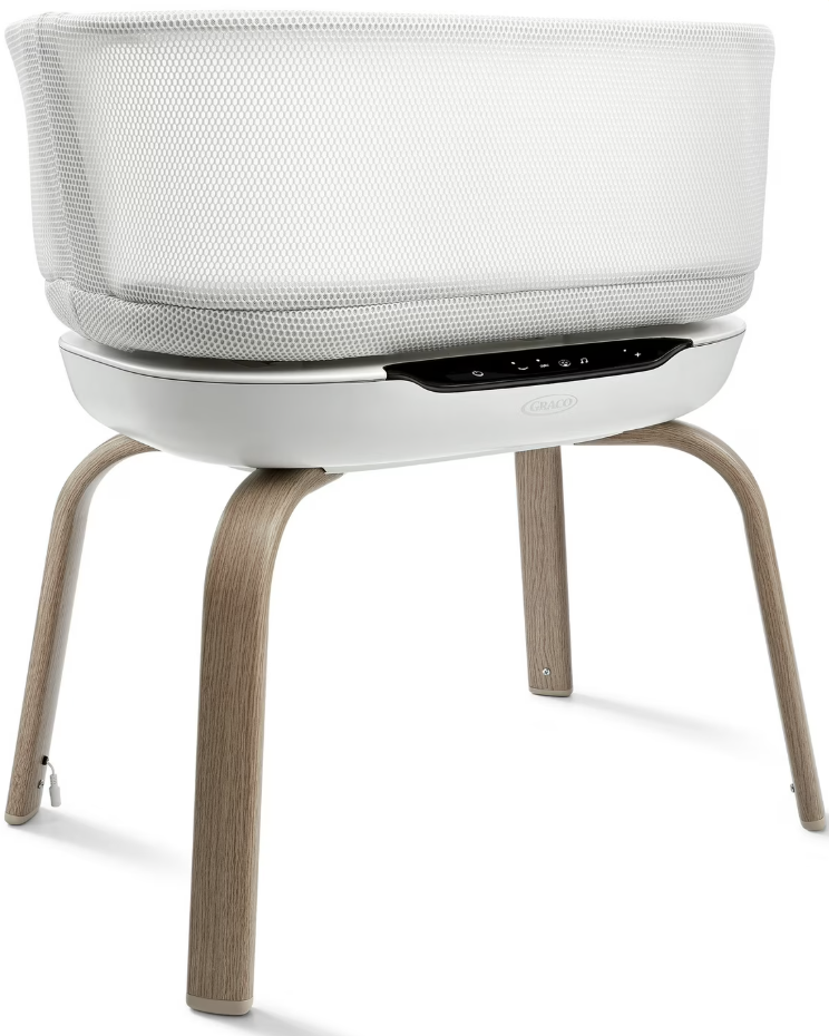 How to Choose Between Crib, Bassinet, and Pack and Play Rentals